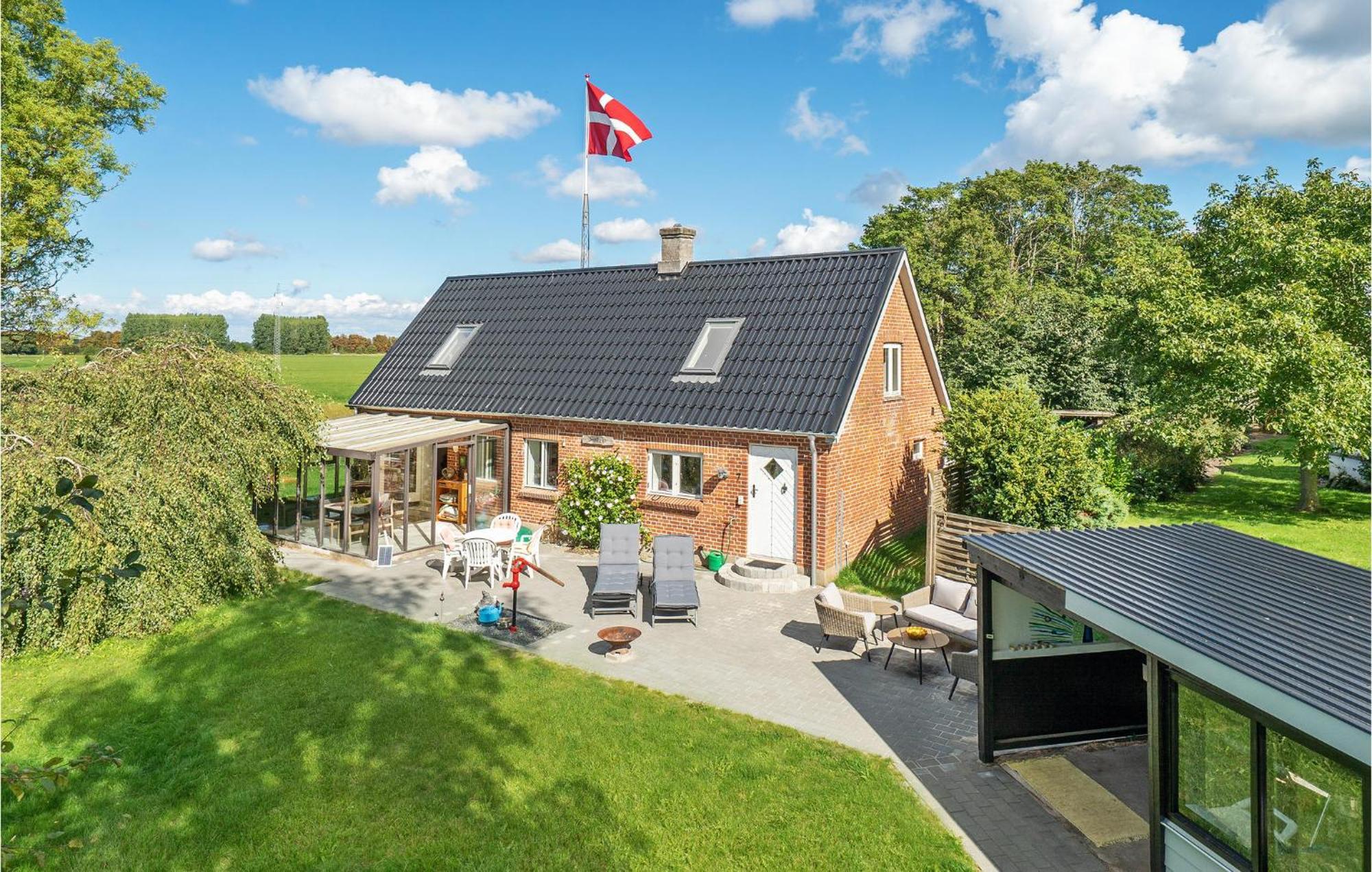 Cozy Home In Maribo With Kitchen Kültér fotó